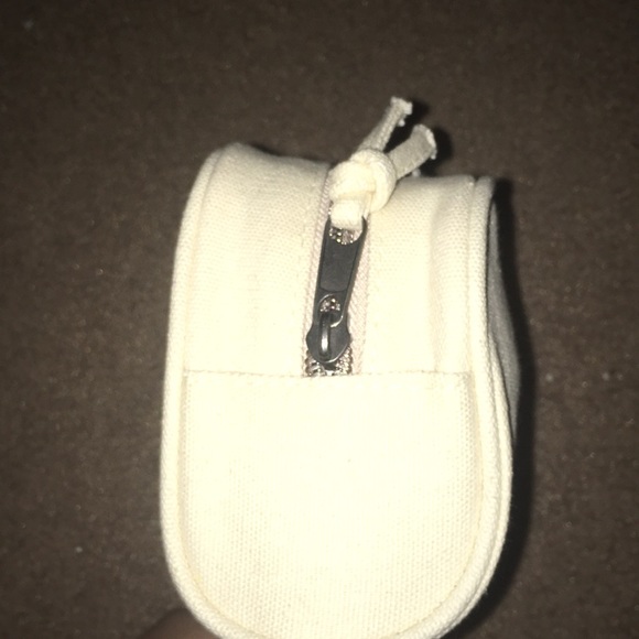 Cosmetic bag - Picture 3 of 3